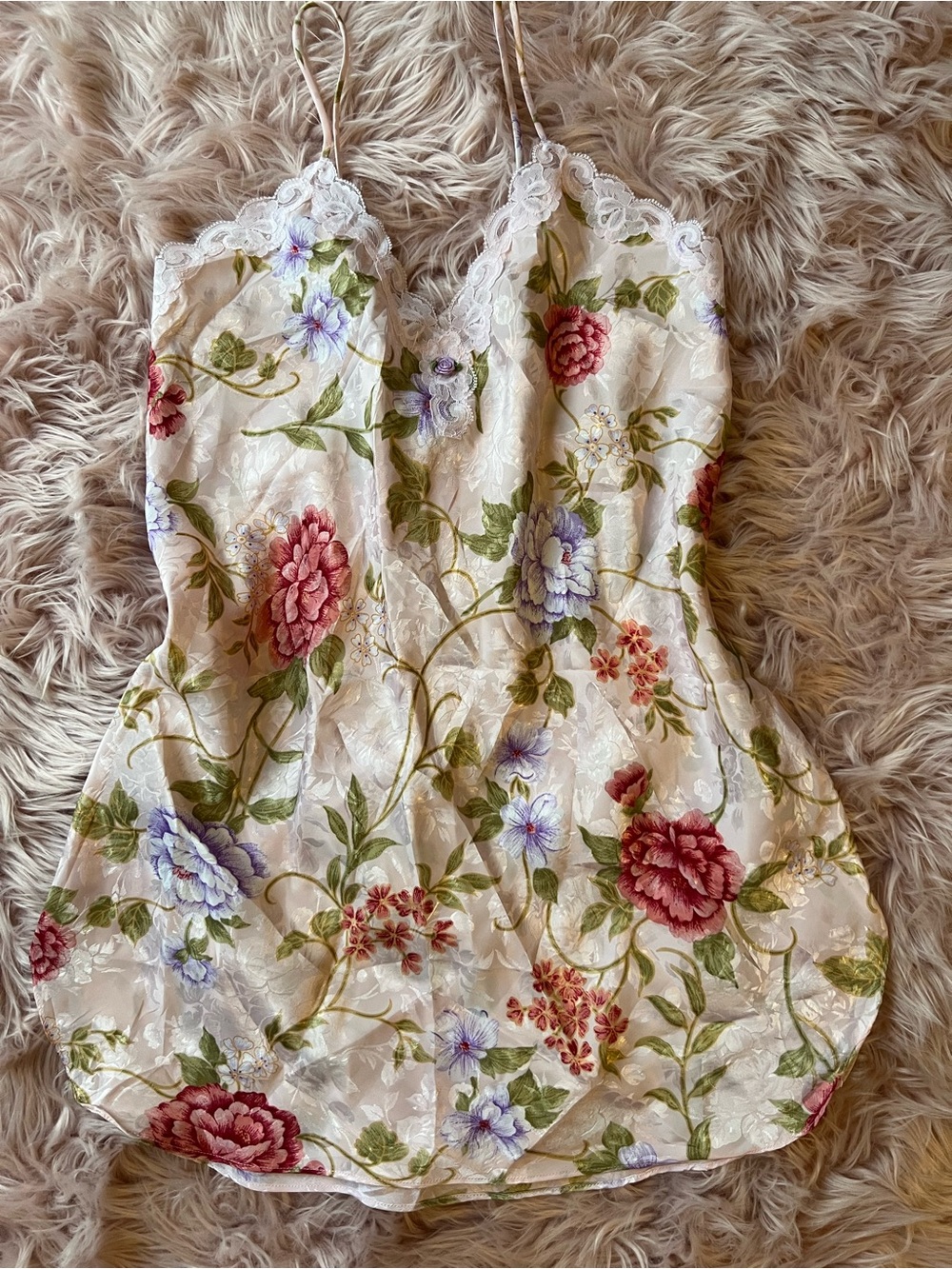 Vintage Floral Lace-Trim Satin Chemise in White with Red & Purple Blooms XL